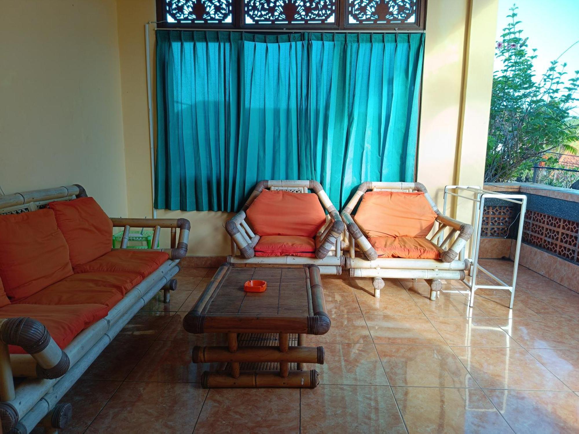 Nyoman House Ubud Экстерьер фото