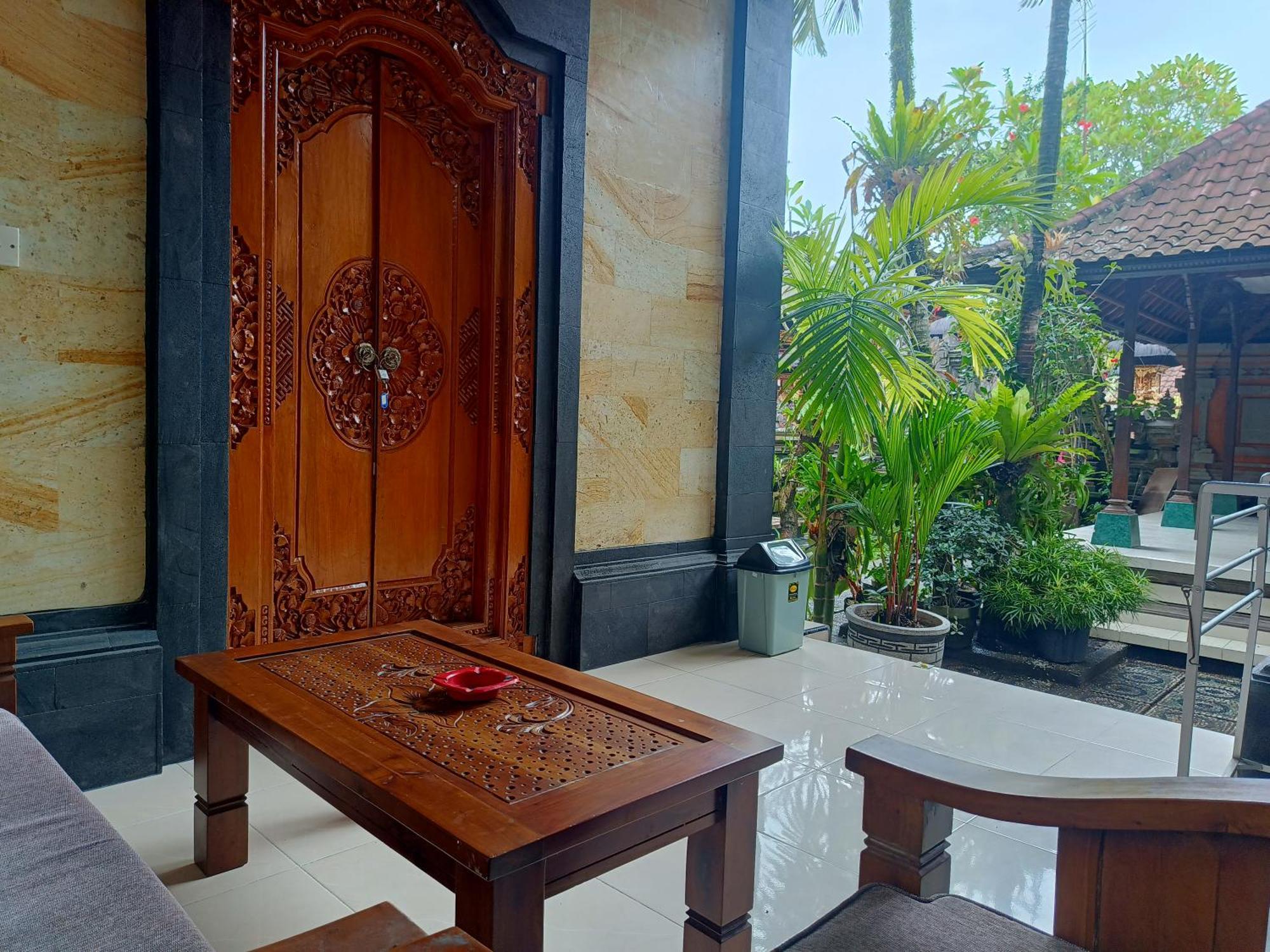 Nyoman House Ubud Экстерьер фото